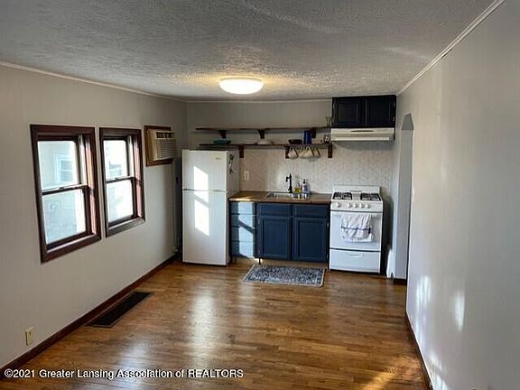 4th image of 1346 E Wolf Ct