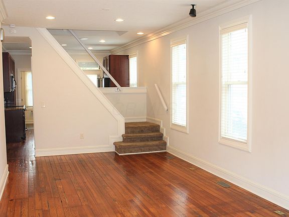 3rd image of 1151 Jaeger St