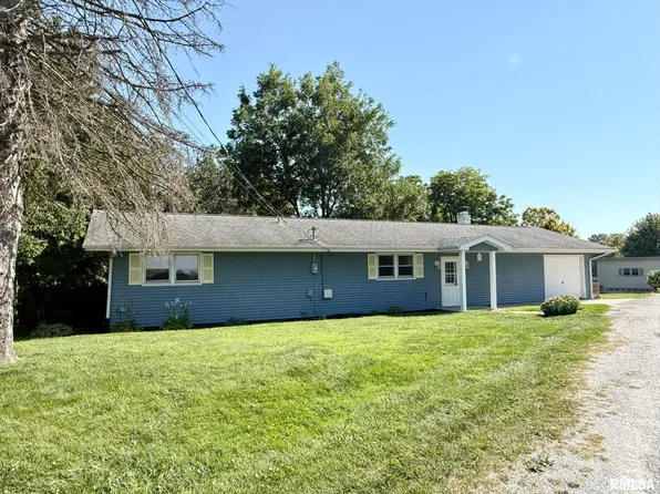 165 Birch Rd, Petersburg, IL 62675