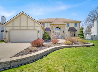 6722 Silvermound Dr, Mentor, OH 44060