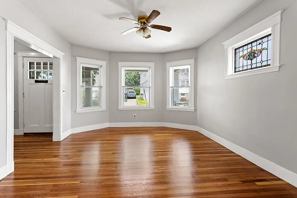 2 bed, 1150 sqft, $2,600 — Photo 2