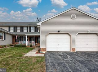 6 Greythorne Rd, Lancaster, PA 17603