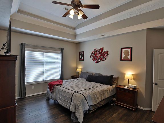 5th image of 120 N Finch Ct