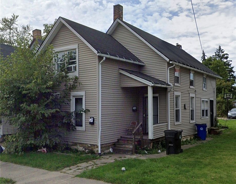 1st image of 3282 W 48th St