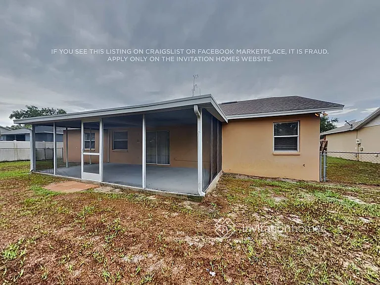 7925 Kaitlin Cir — Photo 15