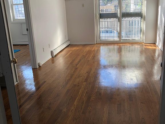 5th image of 108-22 52nd Ave Floor 2