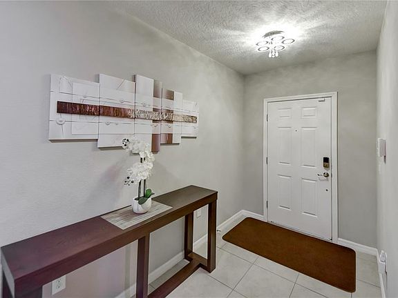 3rd image of 804 Montgomery Way
