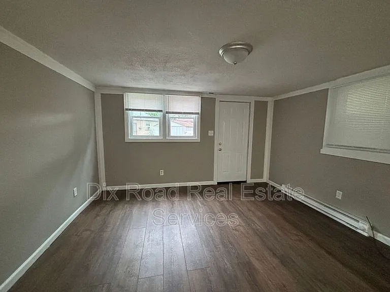 3018 Tytus Ave #REAR HOUSE — Photo 6