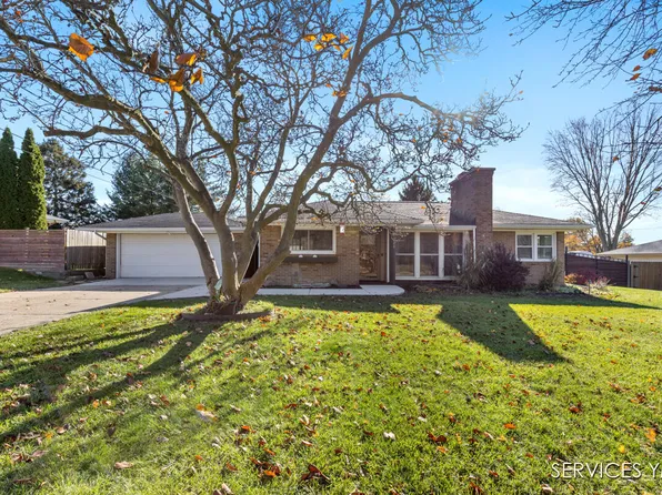 1720 Rondo St SE, Kentwood, MI 49508