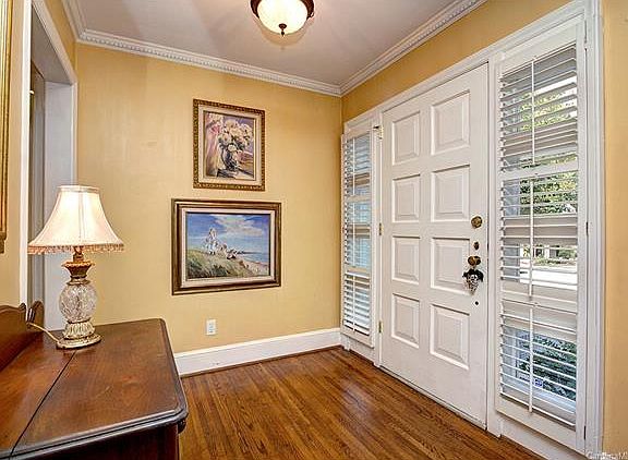 3rd image of 5915 Shumard Oak Ln