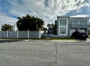 Via Pintada Hacienda San Jose Urb Estancia #140, Caguas, PR 00727