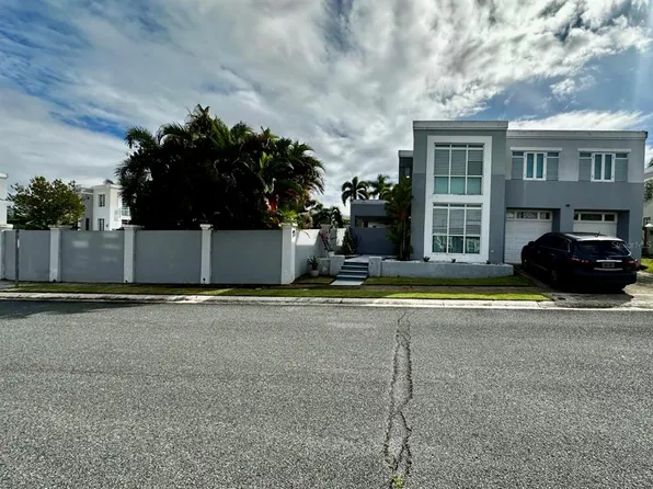 Via Pintada Hacienda San Jose Urb Estancia #140, Caguas, PR 00727