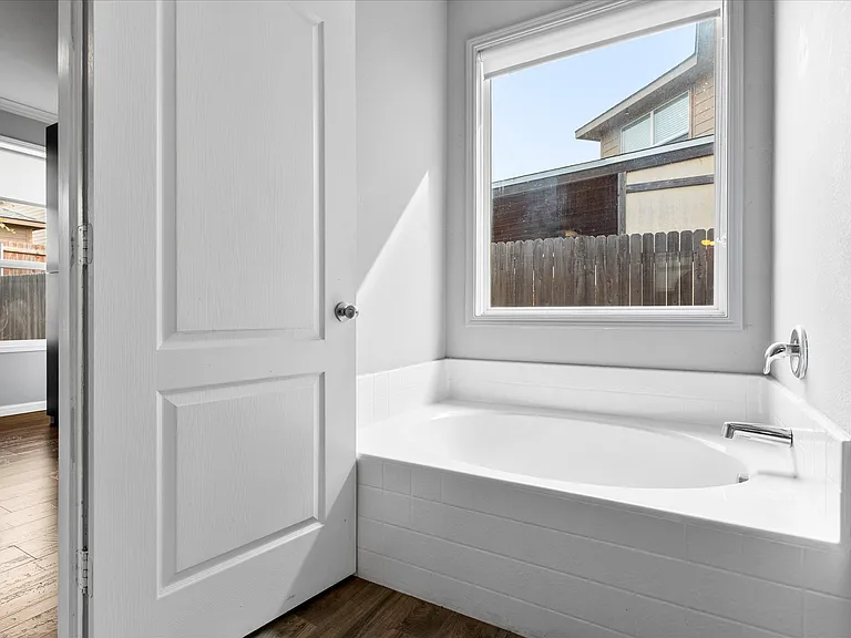 5000 Wild Oats Dr — Photo 10