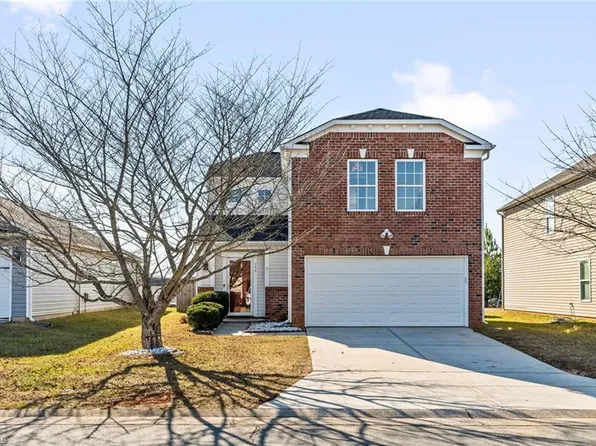 744 Runningbrook Ln, Rural Hall, NC 27045