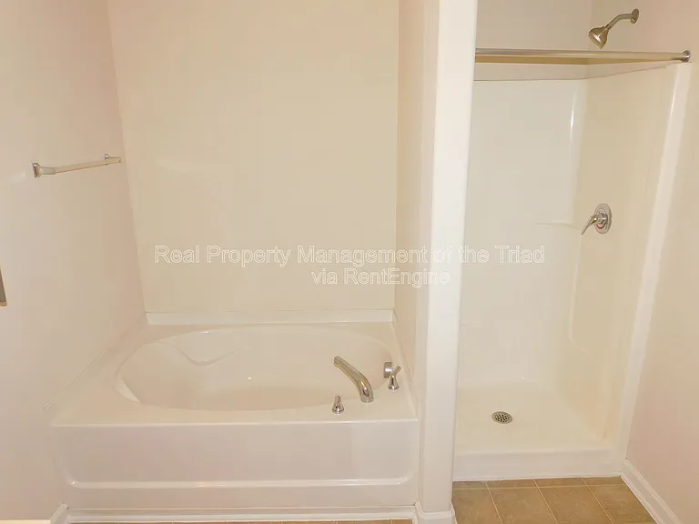 1475 Worchester St — Photo 10