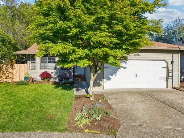 12974 SW Laurmont Dr, Tigard, OR 97223