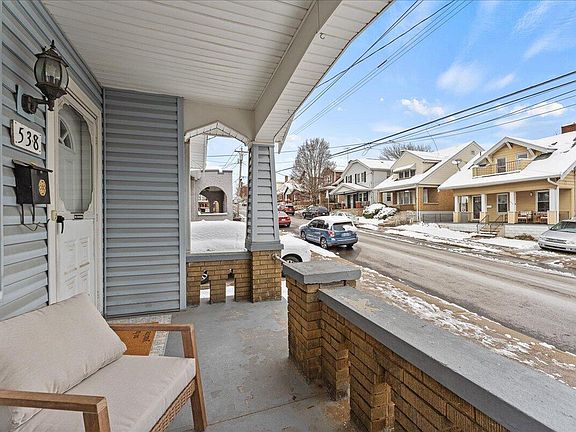 3rd image of 538 Berry Ave