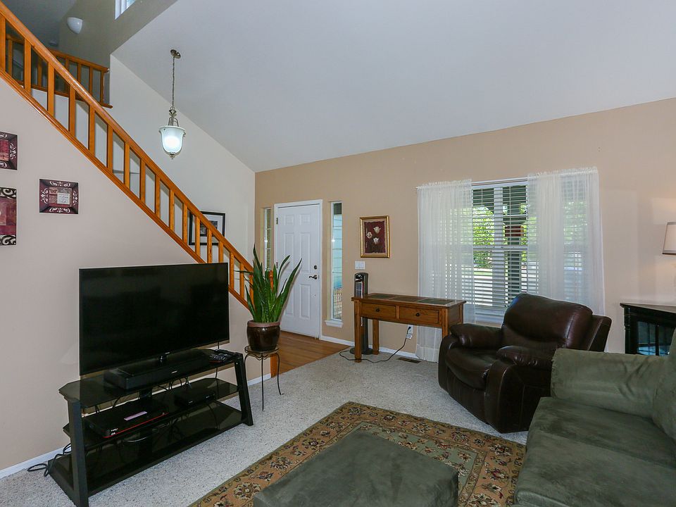 1st image of 19072 E Union Dr