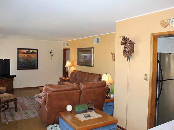 2nd image of 4245 E Mulberry Dr