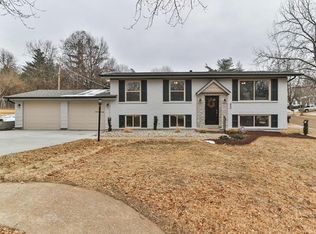 850 Hanna Rd, Ballwin, MO 63021