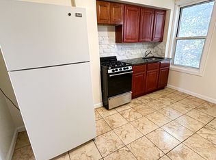 11617 14th Rd, College Point, NY 11356