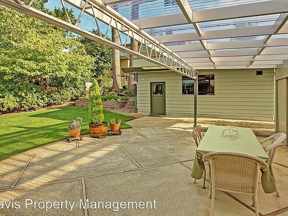 5th image of 9803 NE 30th St