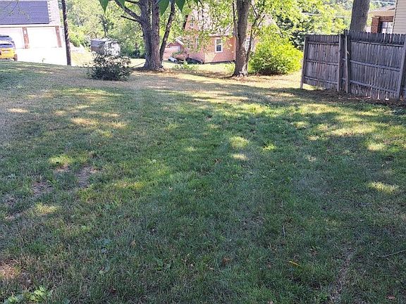 3rd image of 304 Kohler Ave