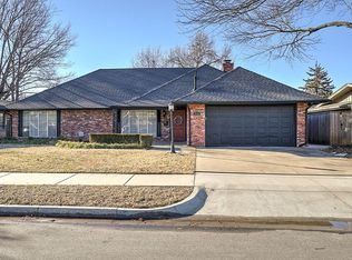 7076 E 52nd St S, Tulsa, OK 74145