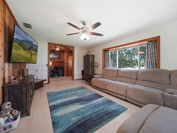 3rd image of 11346 SE Shelfer Ave