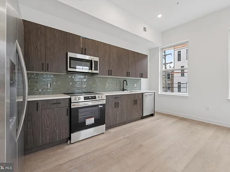 1500 Frankford Ave #301 — Photo 8
