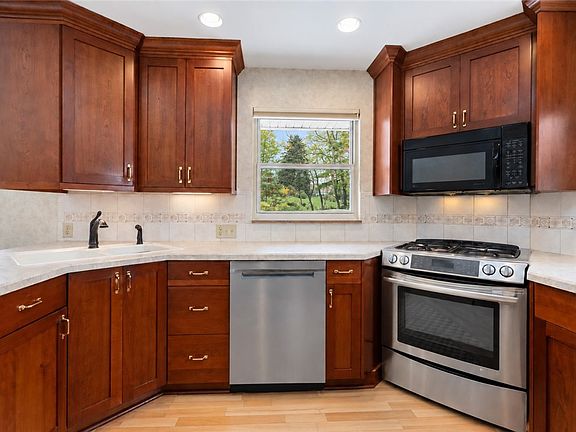 4th image of 4043 Ewalt Rd
