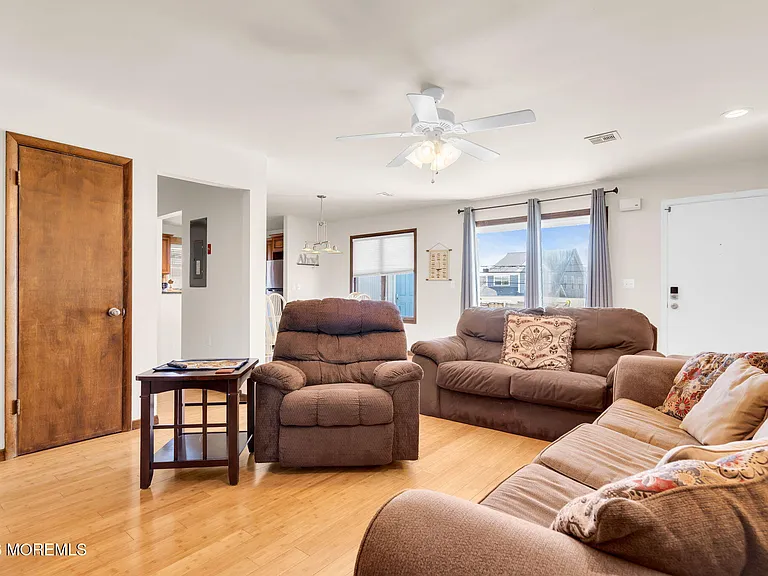 65 Grand Central Ave #1 — Photo 10