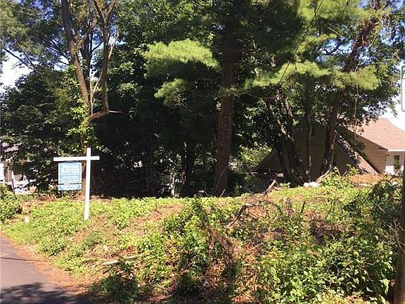 5th image of 51 New England Ave