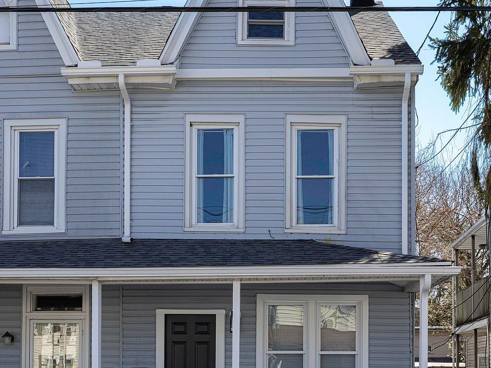 1st image of 330 E Weidman St