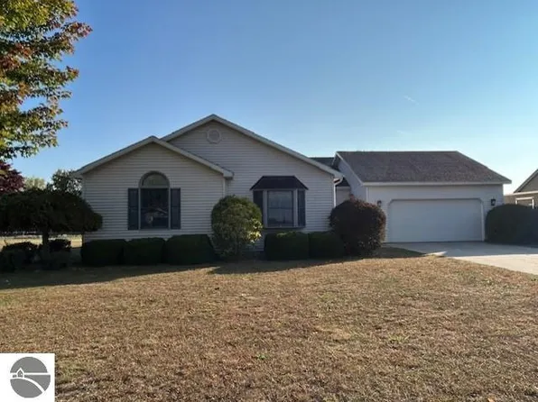 2899 E Midshipman Dr, Au Gres, MI 48703