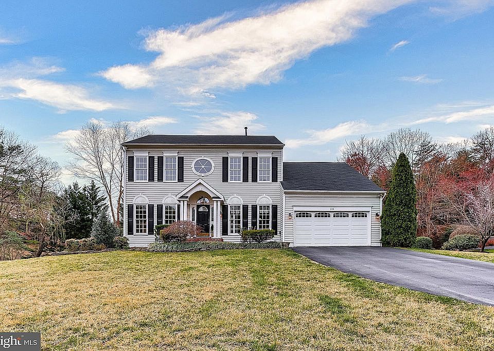 1st image of 113 Fordham Dr