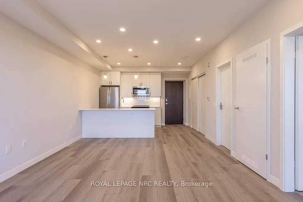 1 bed, $2,100 — Photo 3