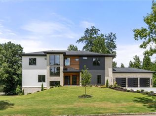 720 Glenforest Rd, Sandy Springs, GA 30328