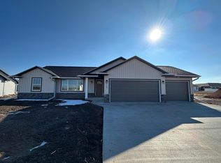 2489 Lawrence Dr, De Pere, WI 54115