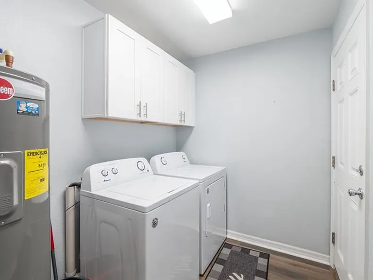 3424 NE 14th St — Photo 9