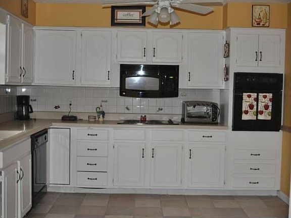 3rd image of 1383 Trentham Cir