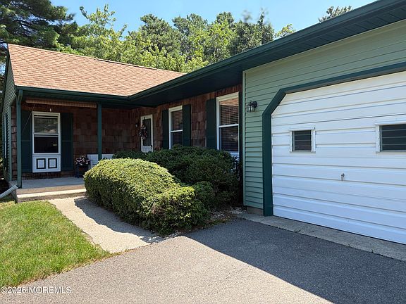 4th image of 30 Milford Avenue #52
