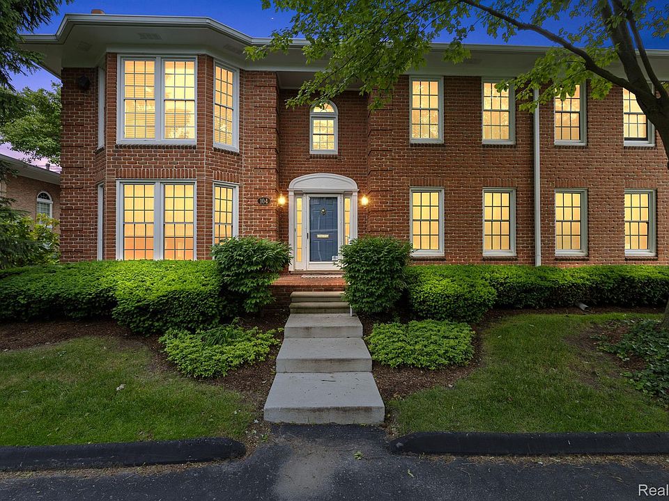1st image of 104 Windwood Pointe