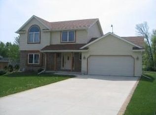 W2657 Homestead Ct, Sheboygan Falls, WI 53085