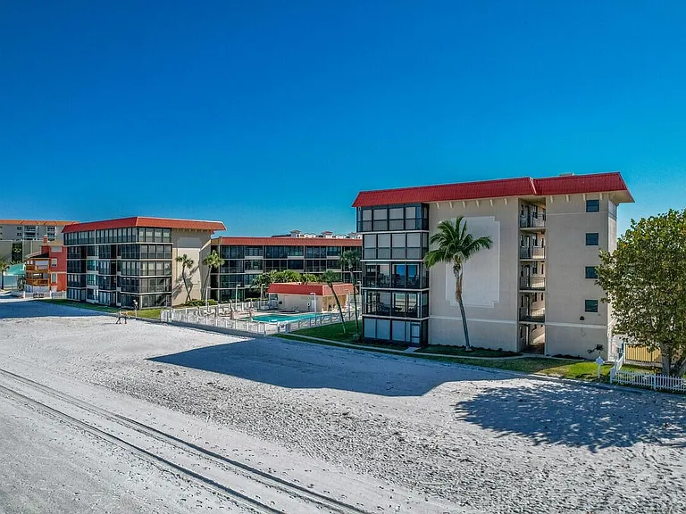 17580 Gulf Blvd #308 — Photo 51