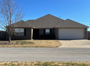 1706 Been Rd, Bentonville, AR 72712