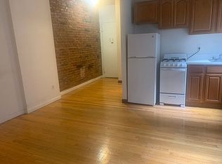 229 E 84th St APT 1E, New York, NY 10028