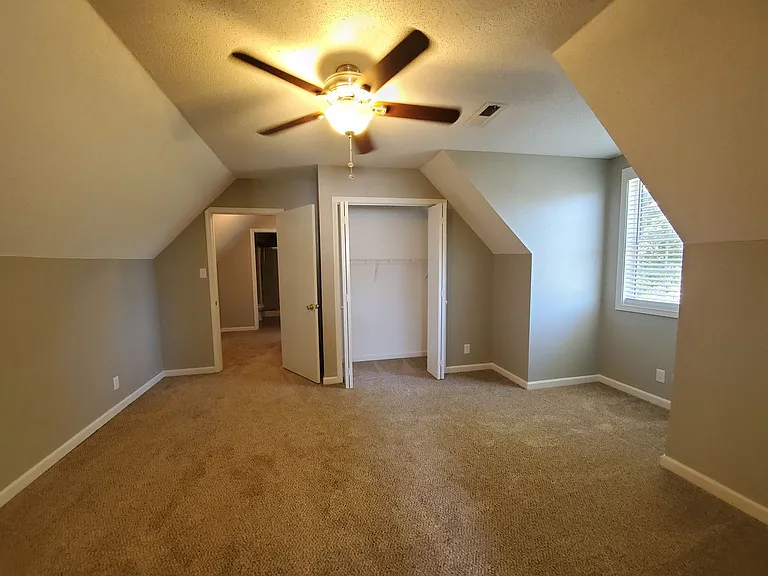3406 Oak Lawn Dr — Photo 17