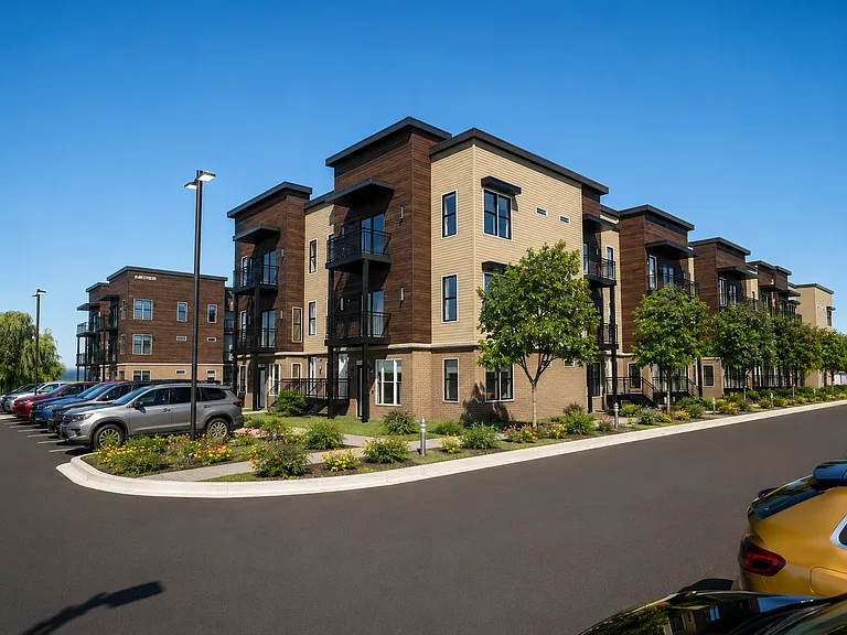 Huntley Crossing — Photo 14