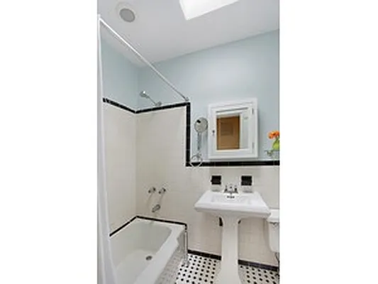 Sold by Corcoran | media 8